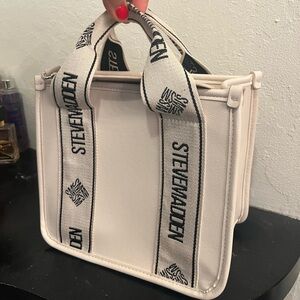 Steve Madden tote